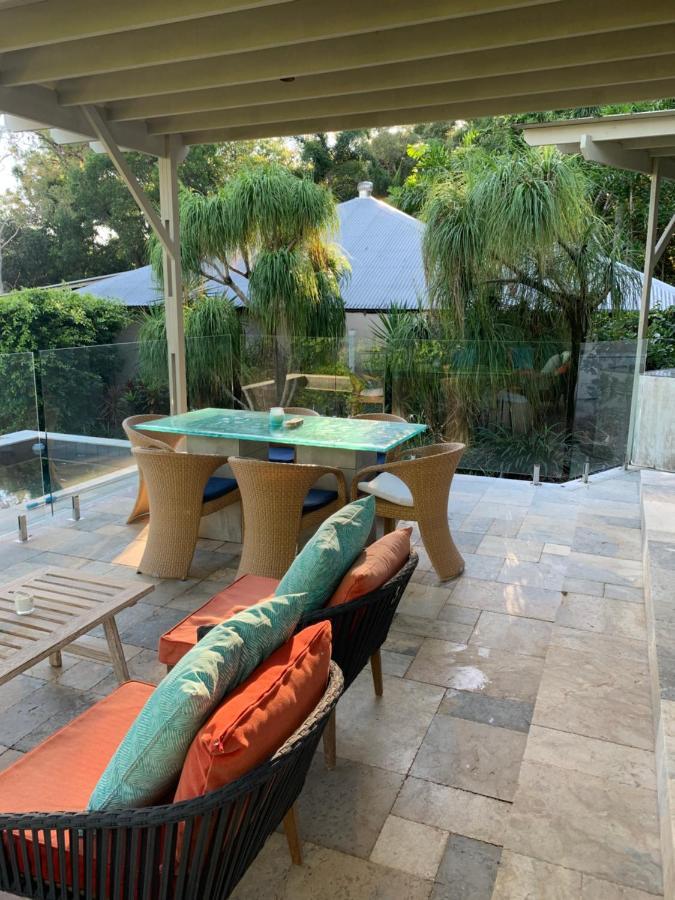 Beachfront Dolphin Cabin Oak Beach المظهر الخارجي الصورة